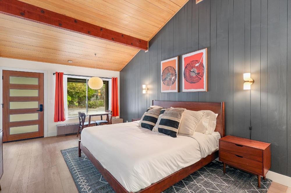 Double Room interior